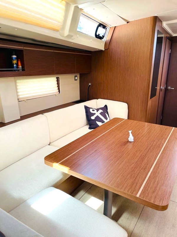 2021 BENETEAU OCEANIS 51.1