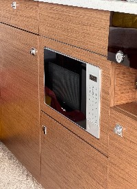2021 JEANNEAU MERRY FISHER 1095 - Thumbnail Image