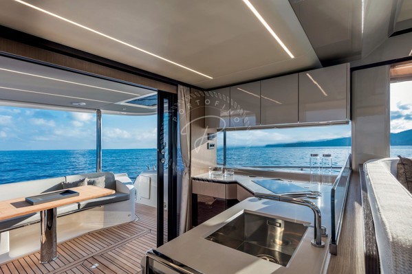 2018 ABSOLUTE NAVETTA 48