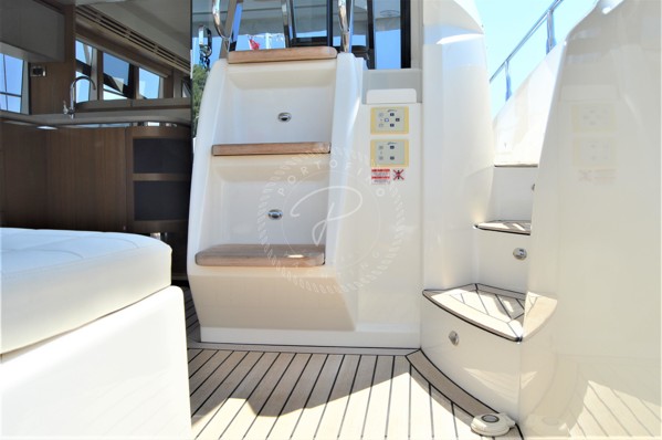 2014 ABSOLUTE 52 FLY
