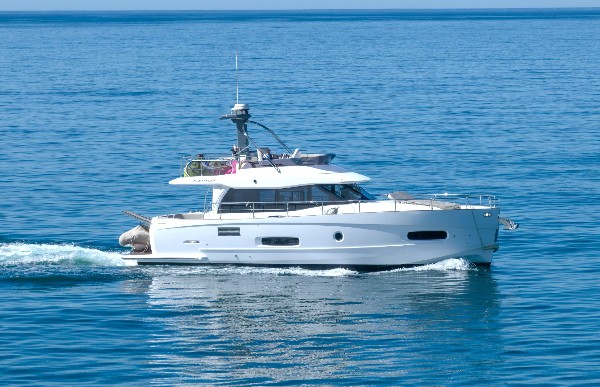 2015 AZIMUT MAGELLANO 43