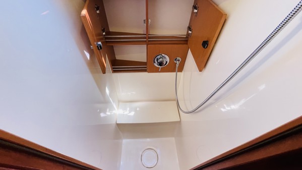 2016 BAVARIA 46 CRUISER