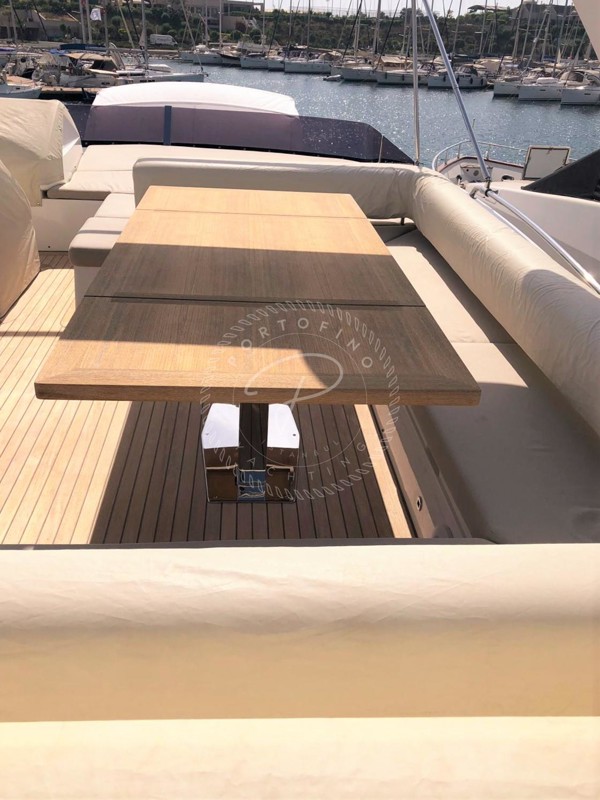 2015 NUMARINE 70 FLY