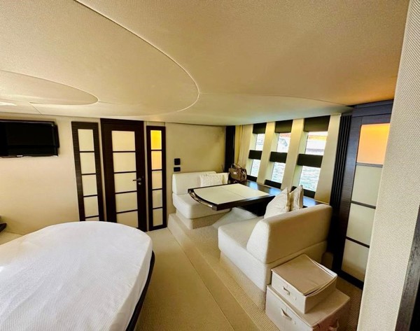 2012 AZIMUT 62S