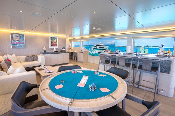 2023 MOTOR YACHT 37 M