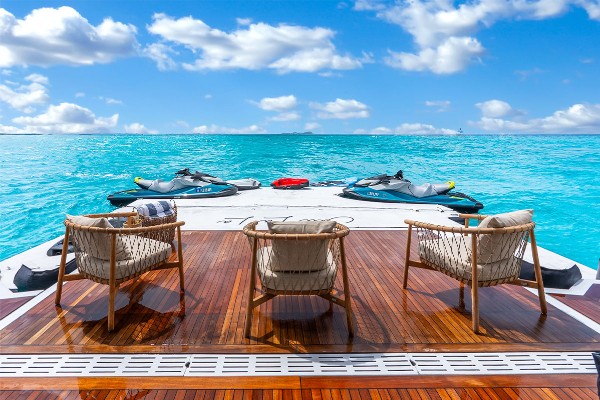 2023 MOTOR YACHT 37 M