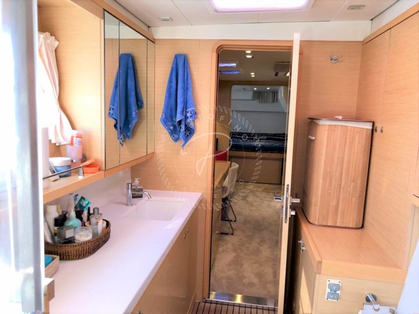 2011 LAGOON 450