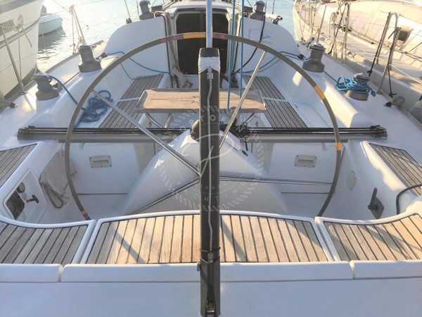 2001 BENETEAU FIRST 40.7