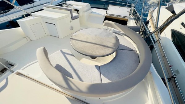 2002 FERRETTI 680 