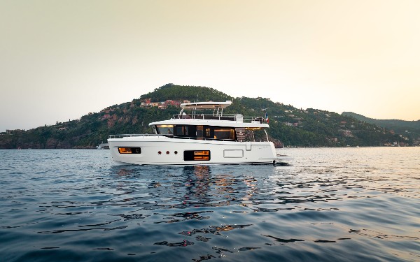2026 BENETEAU SWIFT TRAWLER 54