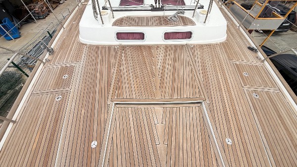 2009 BENETEAU 57
