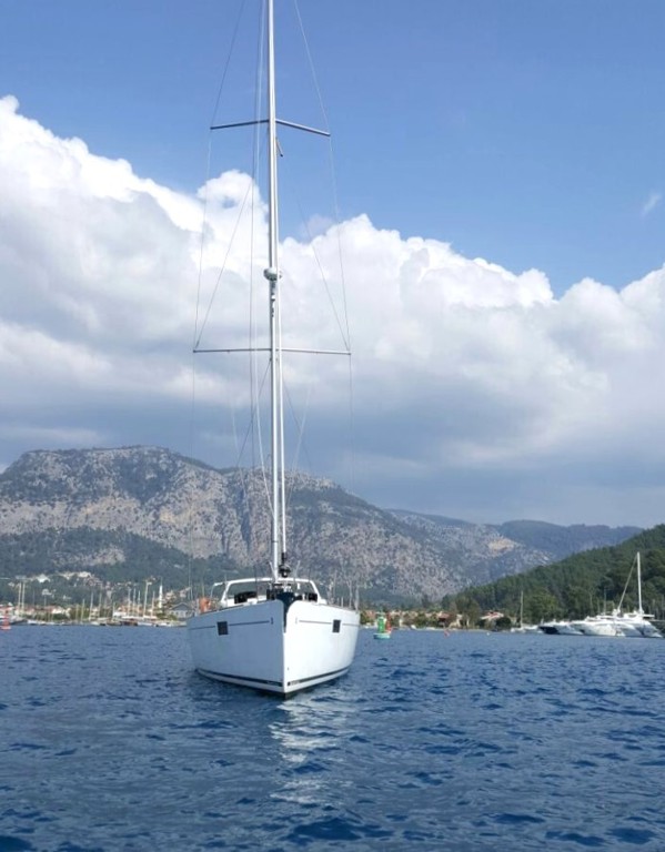2016 BENETEAU SENSE 55