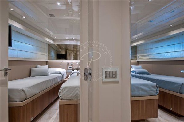 2012 SANLORENZO SL82