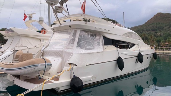2009 NUMARINE 55 FLY