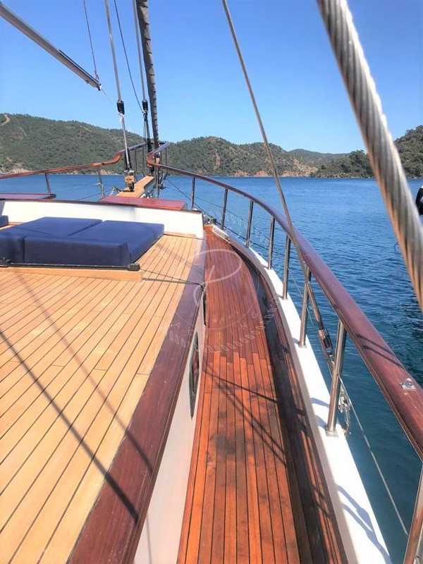 1994 CUSTOM KETCH 24M