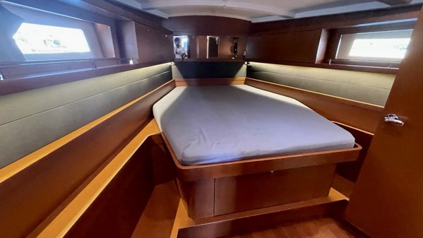 2016 BENETEAU OCEANIS 45