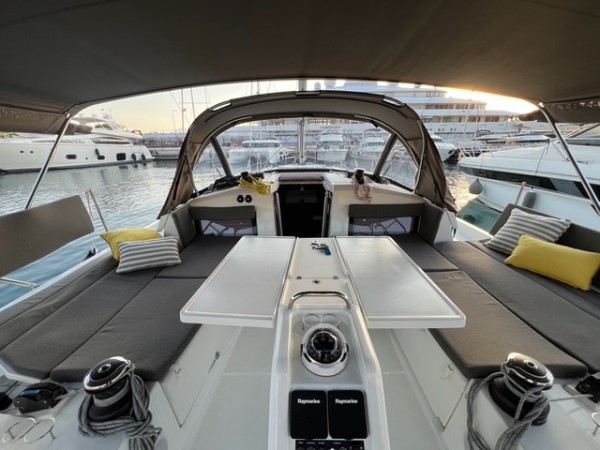 2023 JEANNEAU SUN ODYSSEY 440