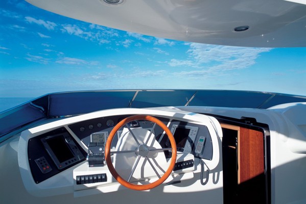 AZIMUT GRANDE 116