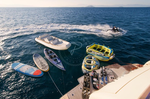 2012 SANLORENZO 38M