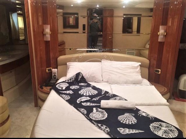 2002 AZIMUT 68 PLUS