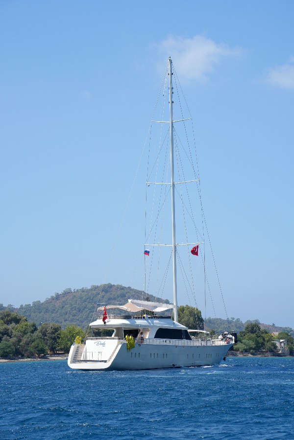 2025 LUXURY GULET 42 M