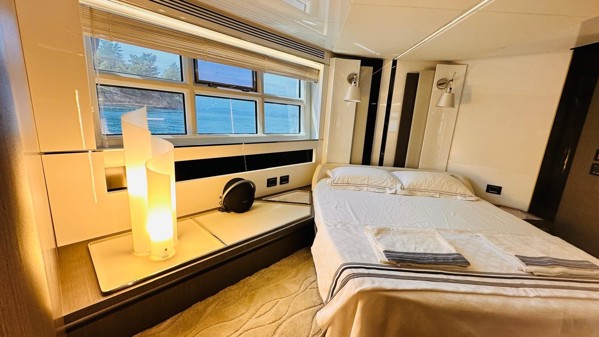2019 AZIMUT S7