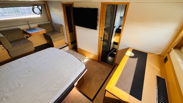 2013 PRESTIGE 500 FLY