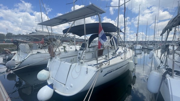 2008 BAVARIA 38 CRUISER