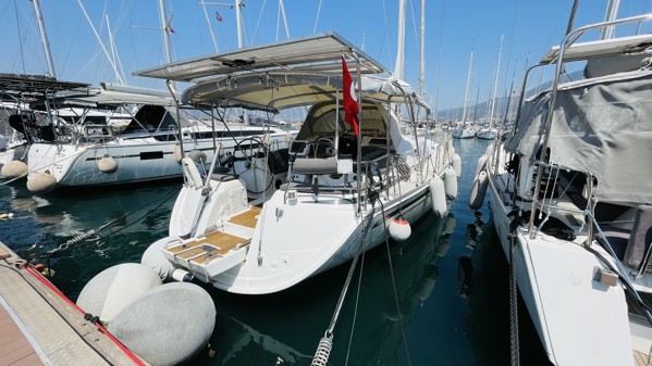 2008 BAVARIA VISION 50