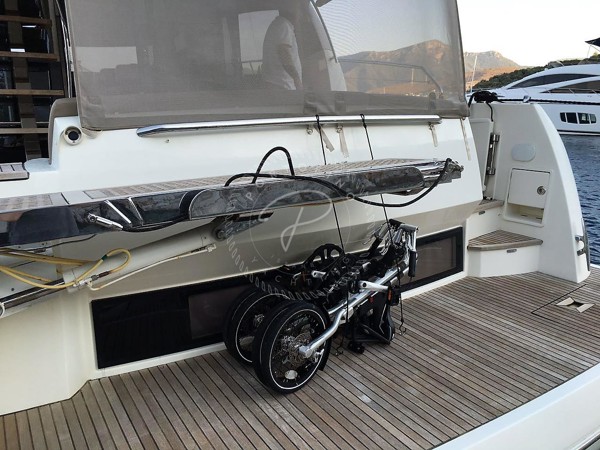 2011 PRESTIGE 500 FLY