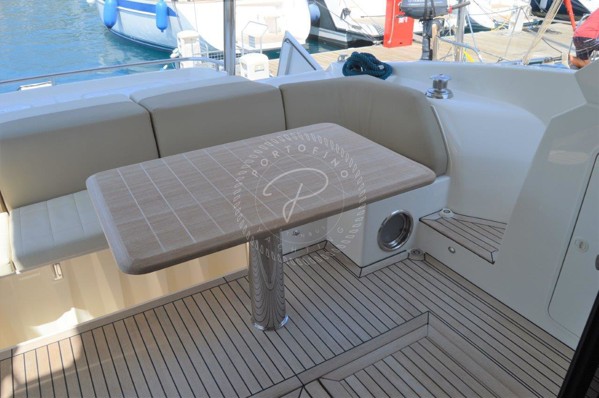 2014 ABSOLUTE 52 FLY