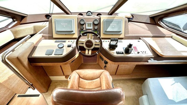 2009 AZIMUT 58