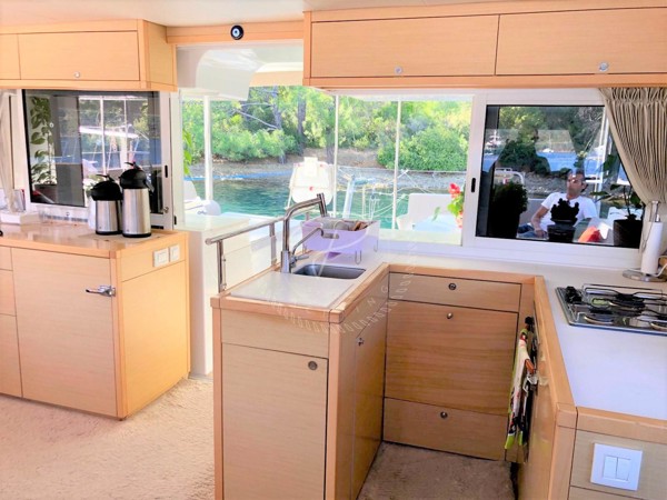 2011 LAGOON 450