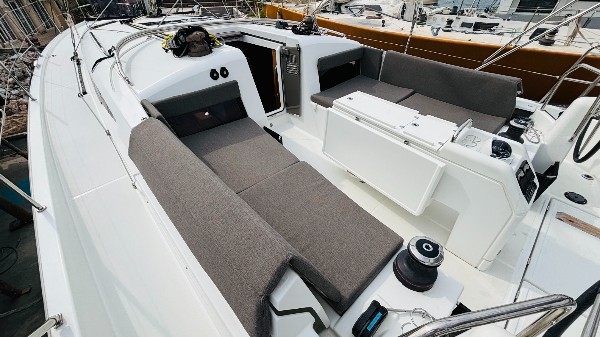2023 JEANNEAU SUN ODYSSEY 440