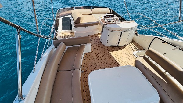 2001 SUNSEEKER MANHATTAN 64
