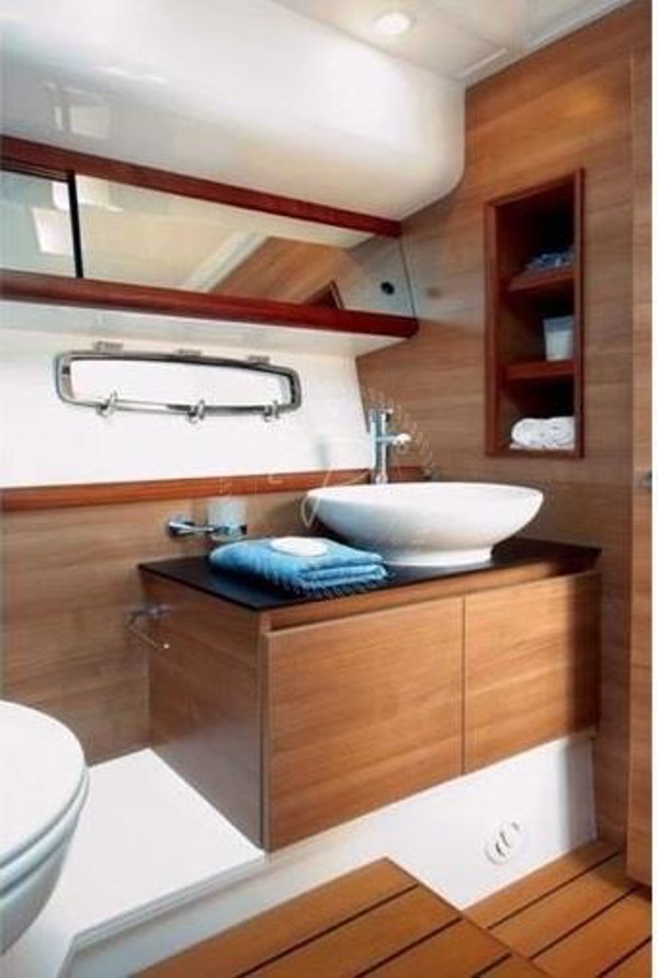 2013 SEALINE F42