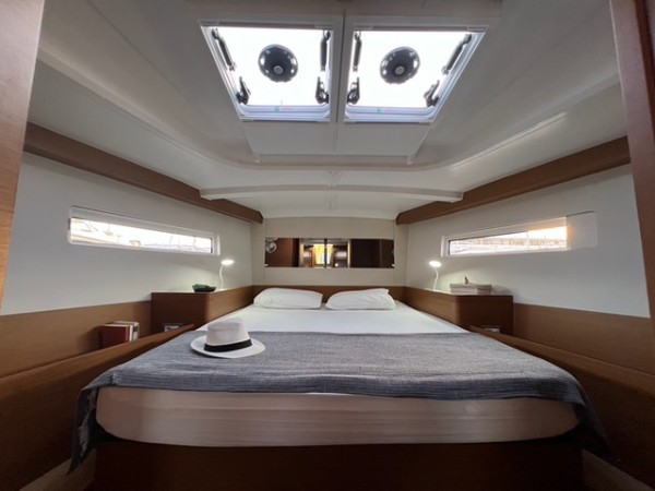 2023 JEANNEAU SUN ODYSSEY 440