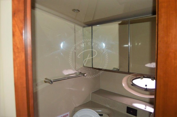 2005 CRUISERS YACHTS 400