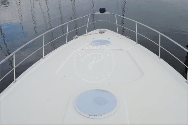 2005 CRUISERS YACHTS 400