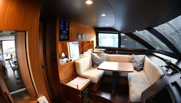 2014 PRINCESS 82