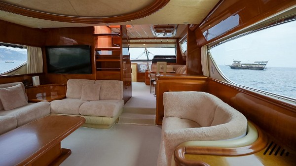 1999/2010 FERRETTI YACHTS 72