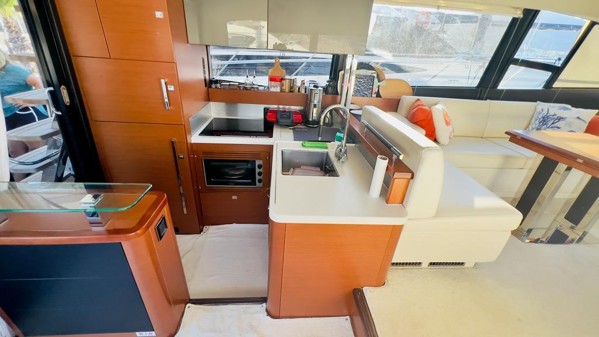 2014 PRESTIGE 500 FLY