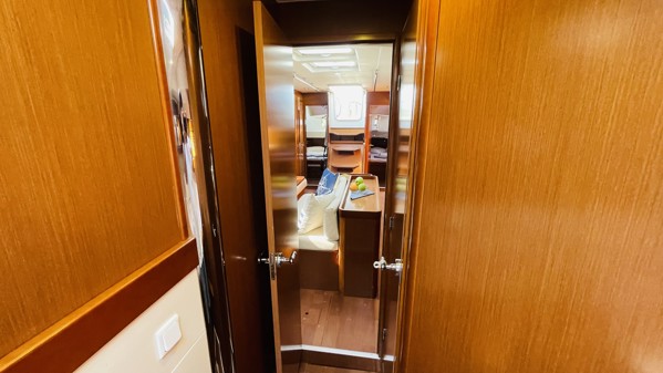 2011 BENETEAU OCEANIS 50