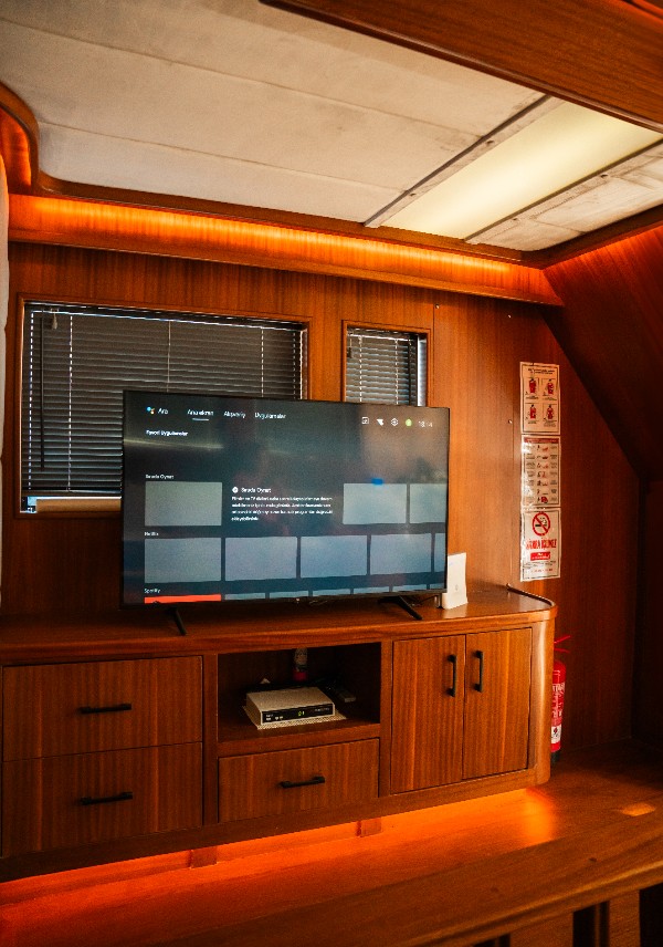 2023 CUSTOM TRAWLER 22 M
