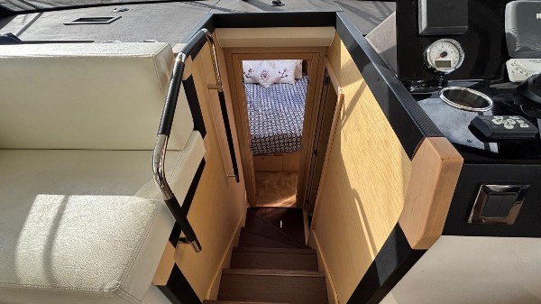 2015 PRESTIGE 420 FLY