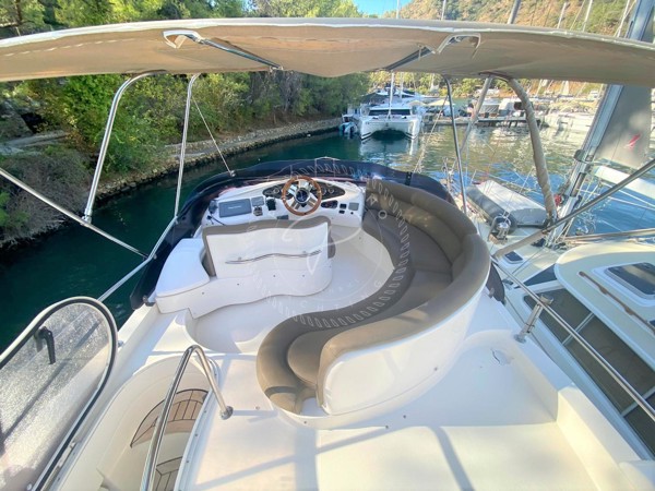2009 AZIMUT 42