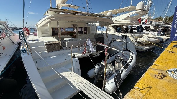 2011 LAGOON 450 F OWNER’S VERSION