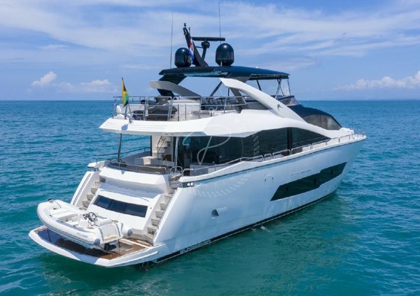 2016 SUNSEEKER 86 YACHT