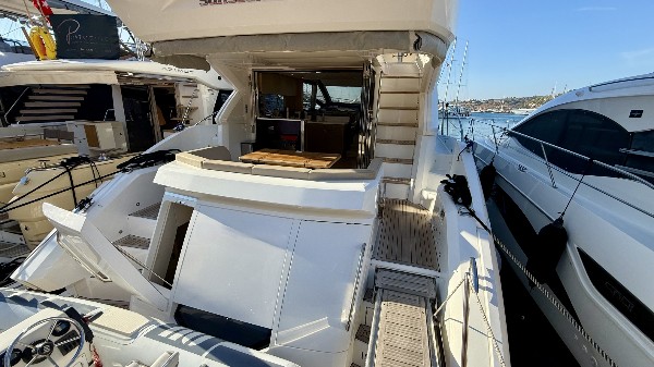 2018 SUNSEEKER MANHATTAN 52