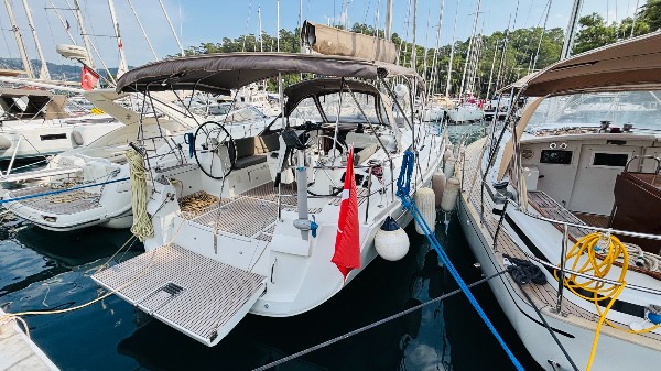2013 JEANNEAU SUN ODYSSEY 469